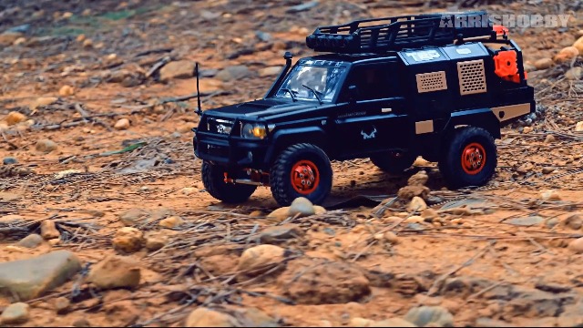 クルママン Amazon.co.jp: MN MODEL 1:12 ランドクルーザー79 MN-82S
